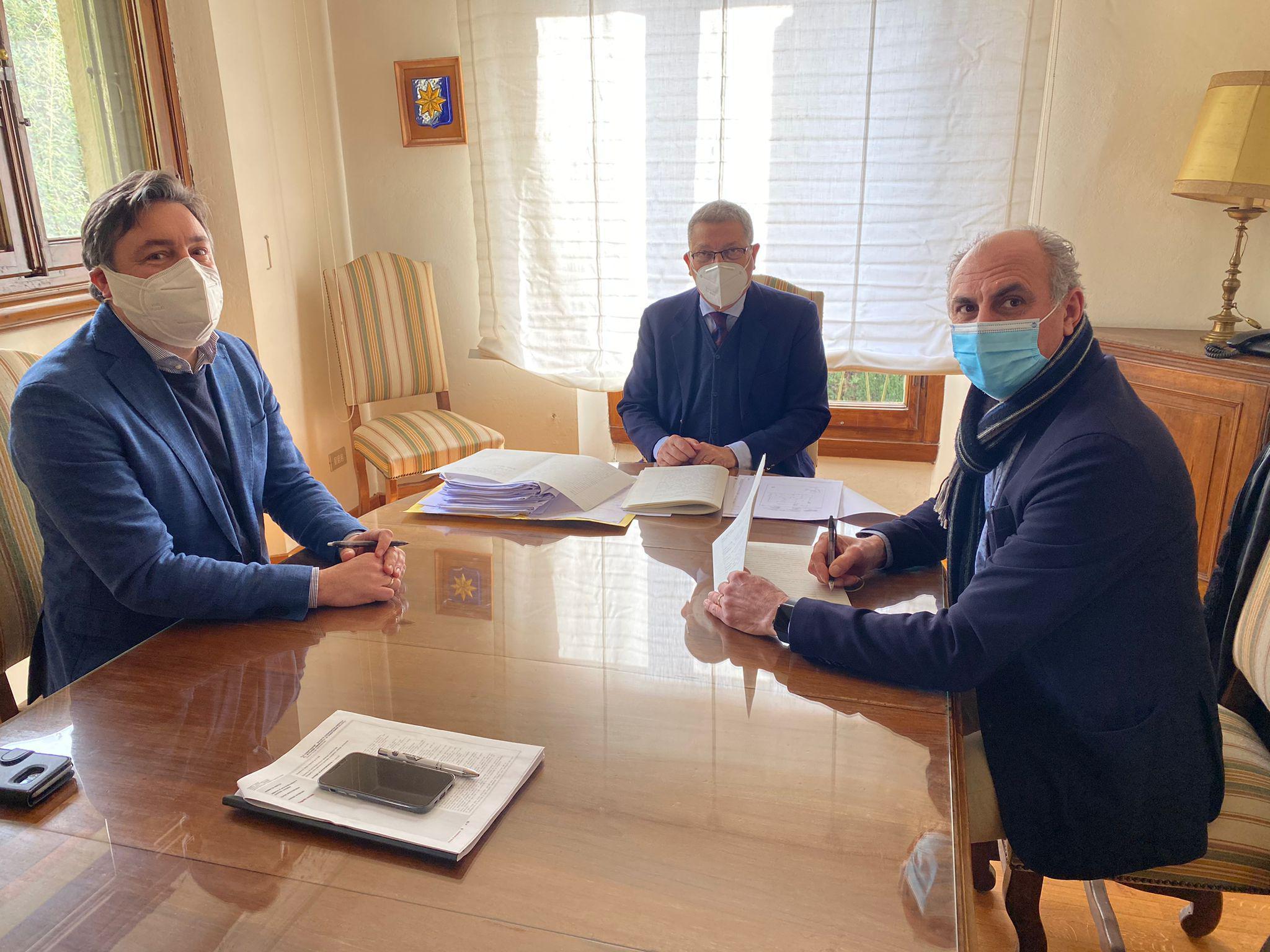 Malcolm Leanza, Cantina Colline del Chianti; il notaio Andrea Venturini, notaio; il presidente Davide Ancillotti, Cantina Sociale di Certaldo