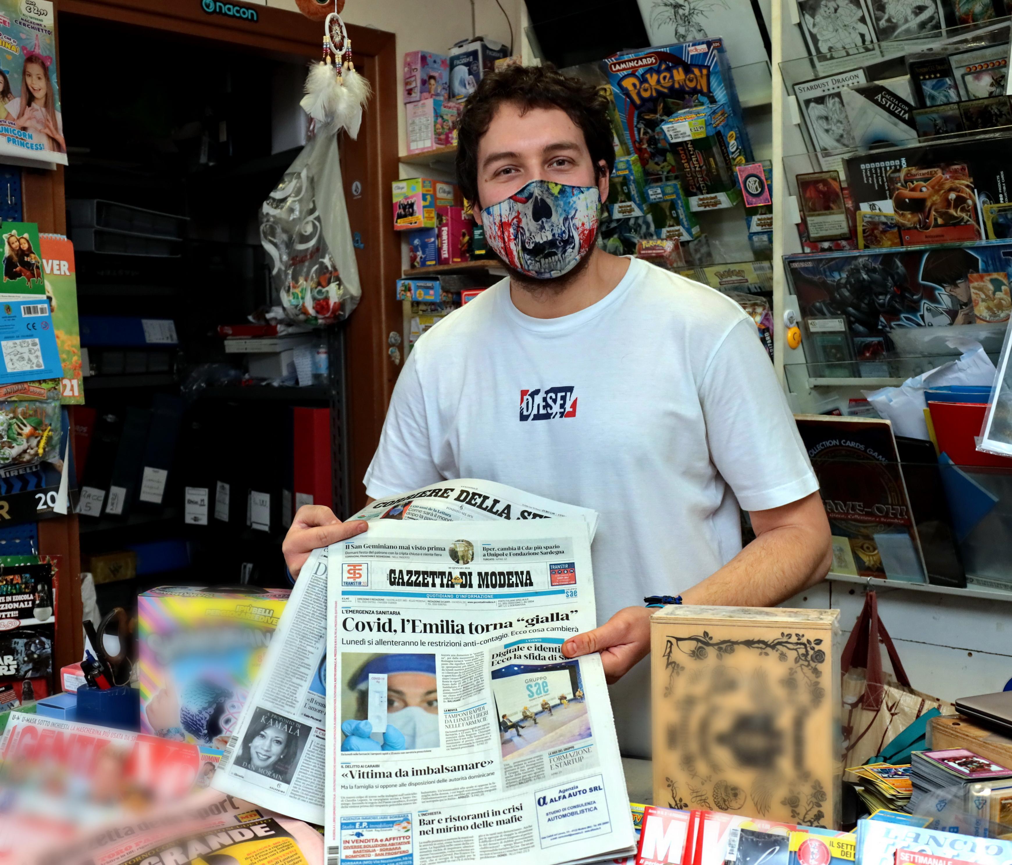  La storia/ La scelta di Alessio Dai giornali di carta alle carte da gioco