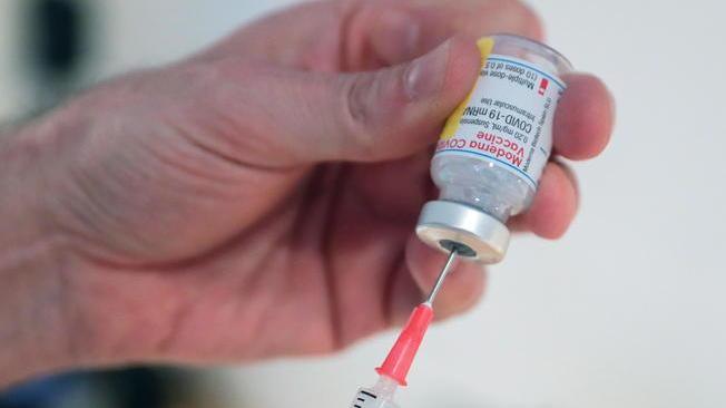 Vaccini: 'furbetti' Biella, volontario Avis si autodenuncia