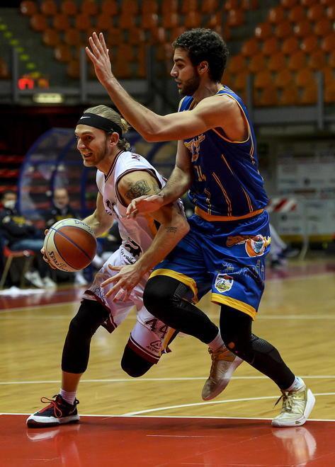 Piombino-Livorno, per i gialloblù non è solo un derby ma la gara della verità 