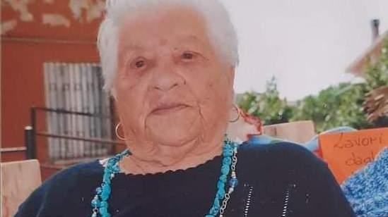 I 100 anni di nonna Settimia una donna di polso con la passione per il canto