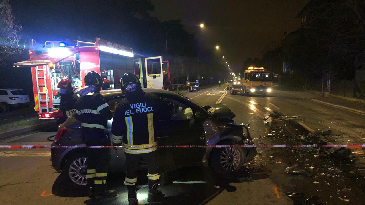 Uno dei due mezzi coinvolti nello schianto