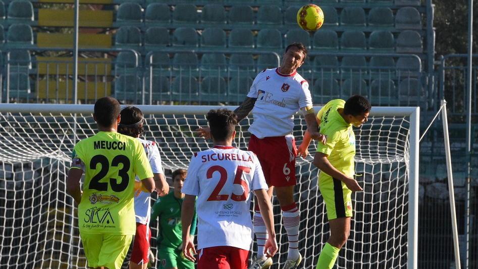 Grifone, assenze importanti a centrocampo «Ma la mia squadra è in fase di crescita»