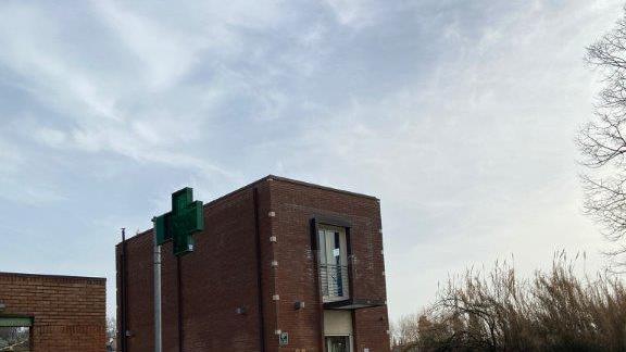 la farmacia di Ponte del Giglio a Mutigliano,dove lavora la dottoressa Maria Rosaria D’Atri