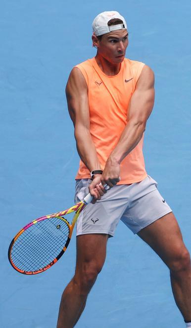 La schiena preoccupa Nadal «Non riesco a giocare bene»