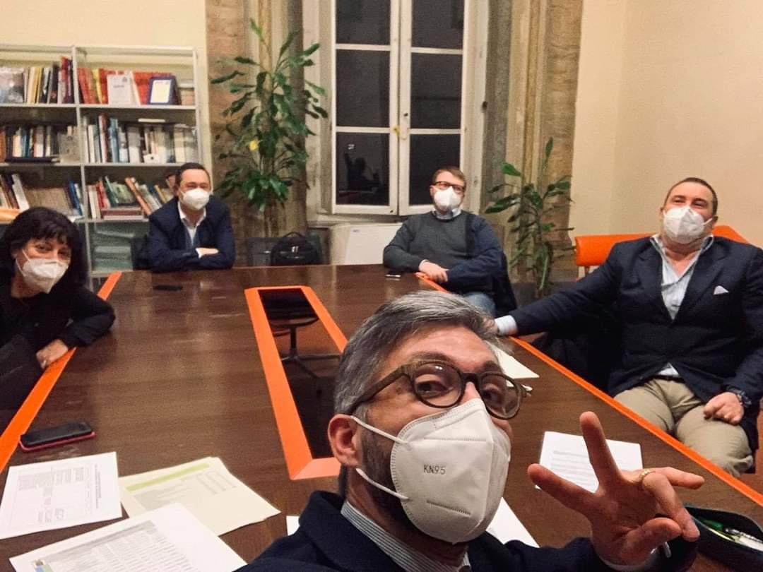 Il presidente Puggelli coi sindaci della Valbisenzio e la segretaria Simonetta Fedeli alla presentazione dei progetti