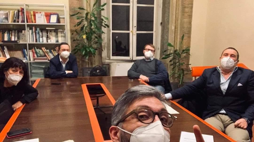 Il presidente Puggelli coi sindaci della Valbisenzio e la segretaria Simonetta Fedeli alla presentazione dei progetti