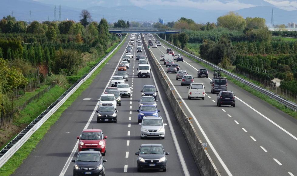 Cancellata la terza corsia dell’A11 tra Firenze e Pistoia