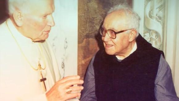 Vescovo rende omaggio al “figlio di Palaia” don Divo Barsotti