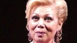 Il Consiglio ricorda Freni e le intitola il teatro