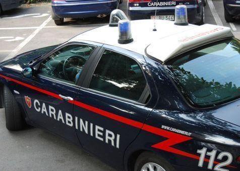 Carabine e una pistola, arrestati 