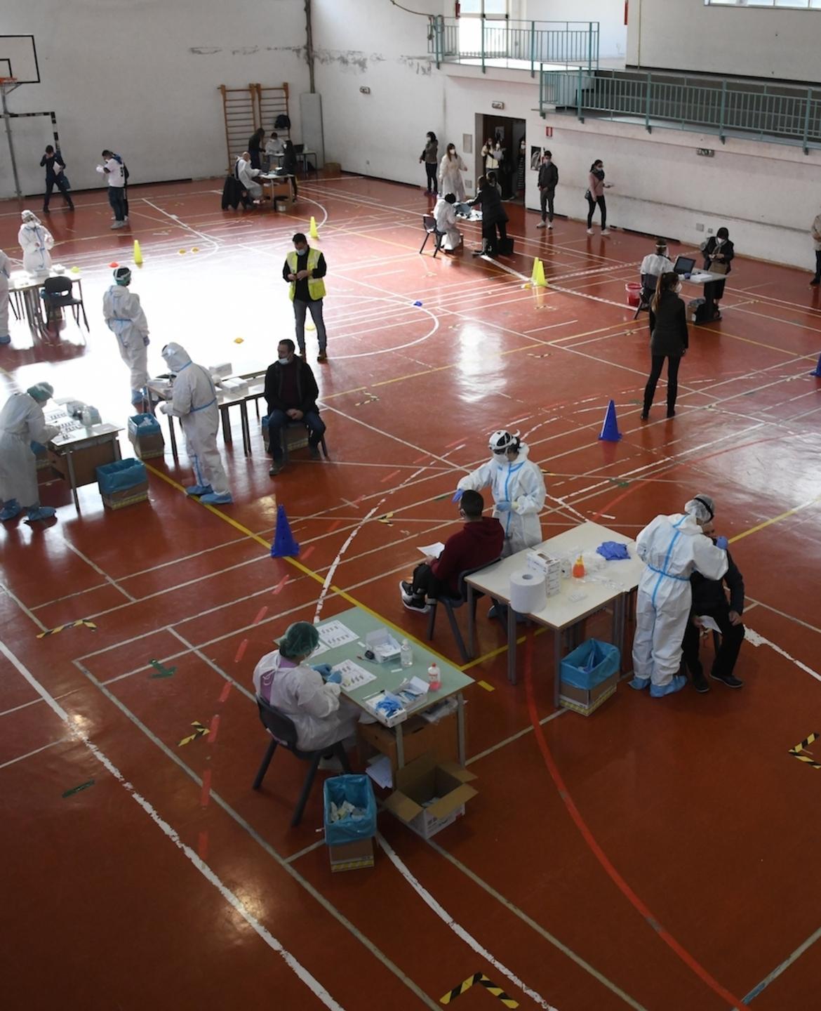 Tutti i test sono negativi ma i ragazzi disertano 