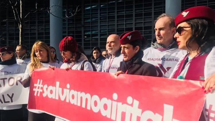Air Italy, lavoratori in piazza a Olbia un anno dopo la messa in liquidazione