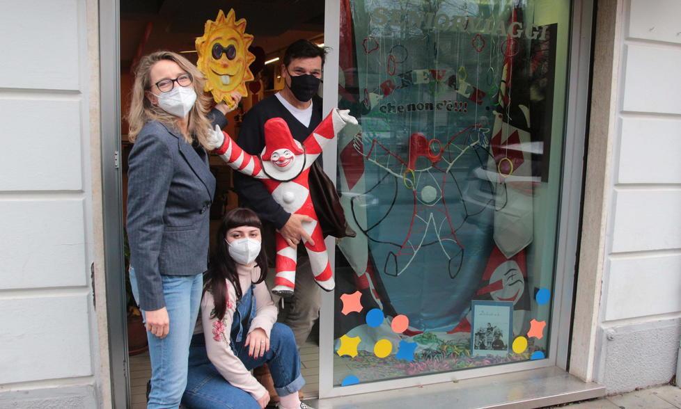Il Carnevale che non c’è nella vetrina di Seniorviaggi 