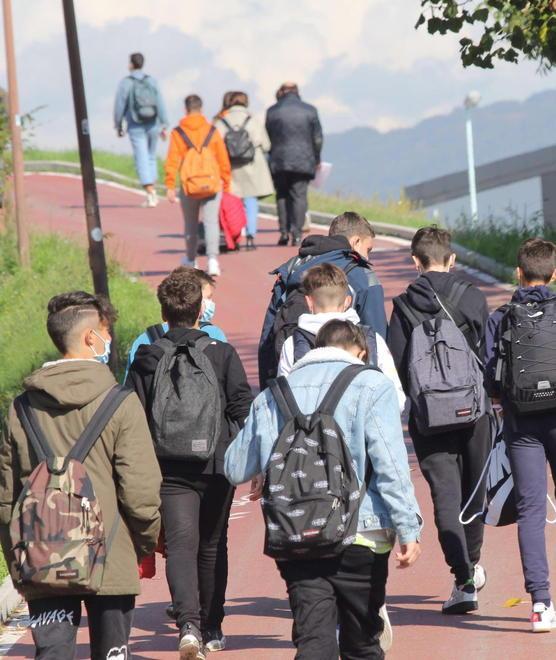 Calano le iscrizioni, mancano 400 alunni 