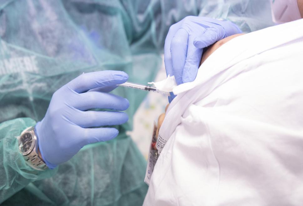 Modena Accordo con i medici di base, l’ipotesi è 10 euro a vaccino 