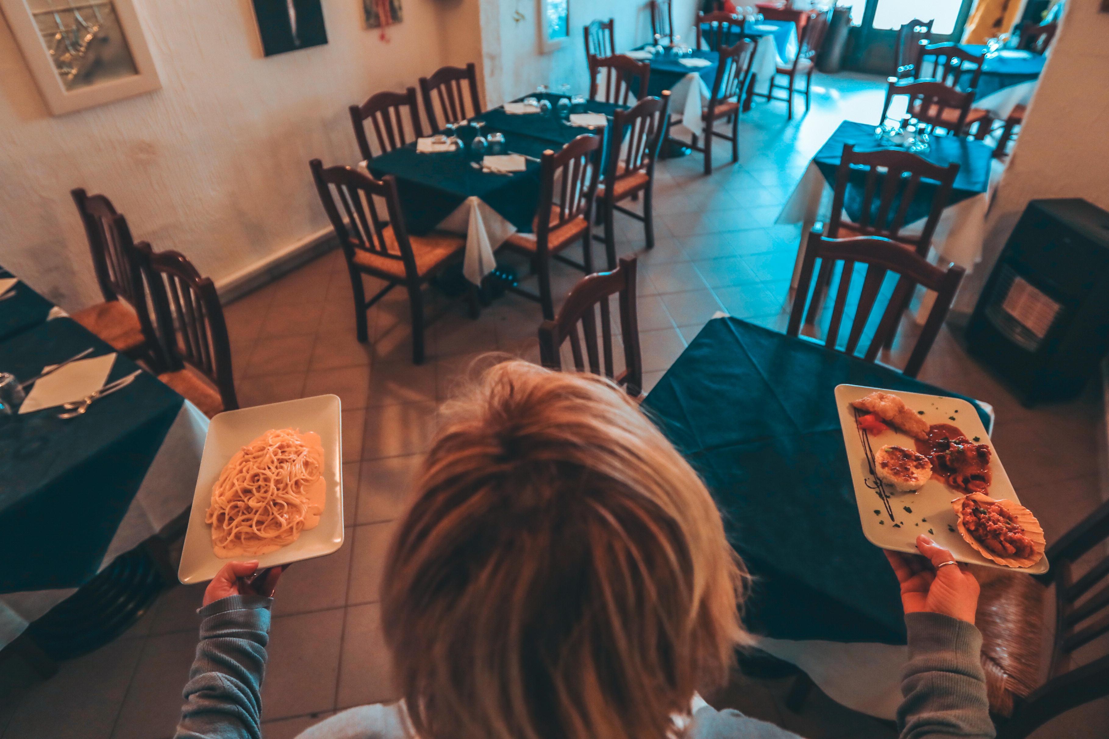 Per San Valentino la rabbia dei ristoratori livornesi è già servita: "Eravamo pieni, chiudere è una condanna" 