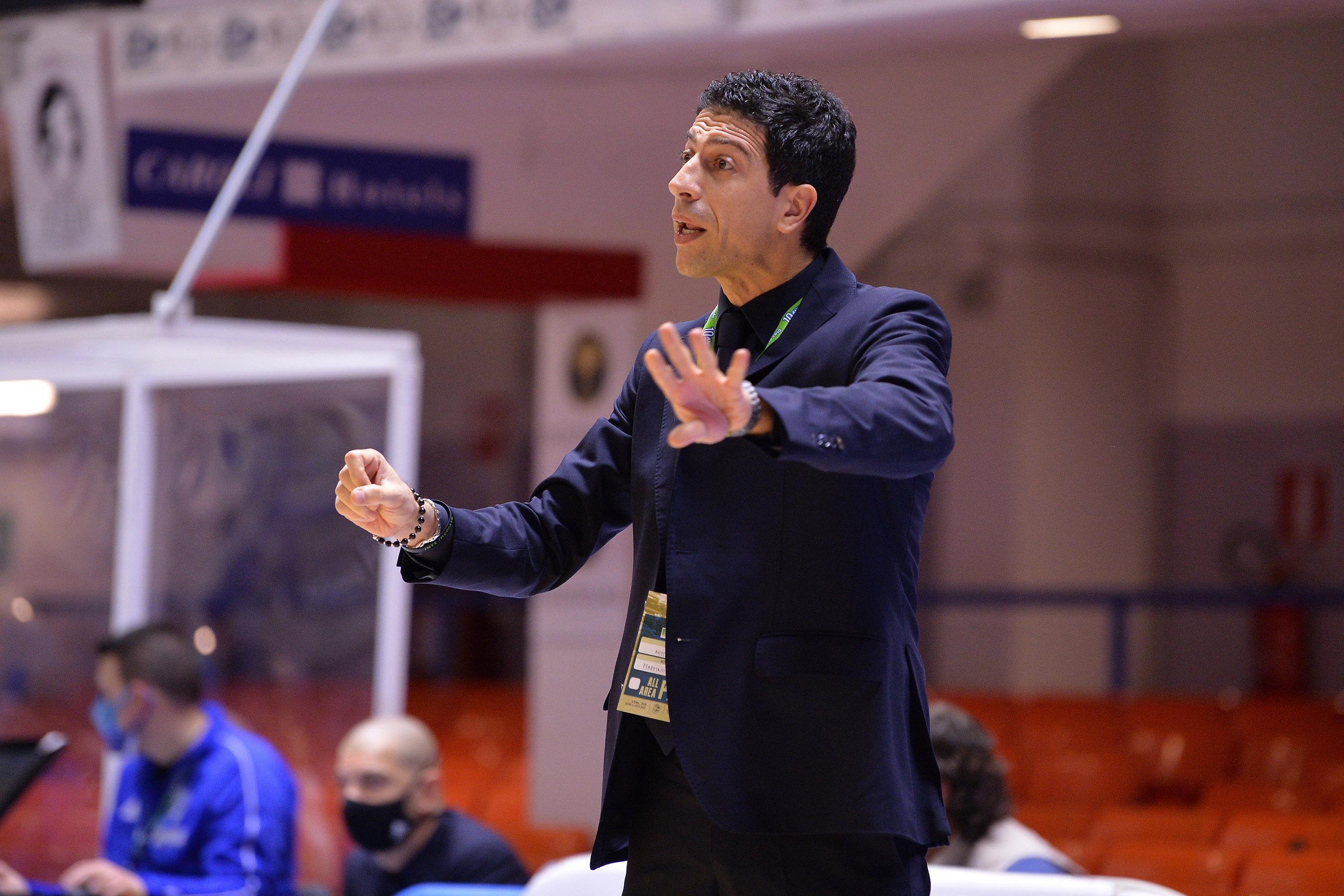 Il coach biancorosso Antimo Martino