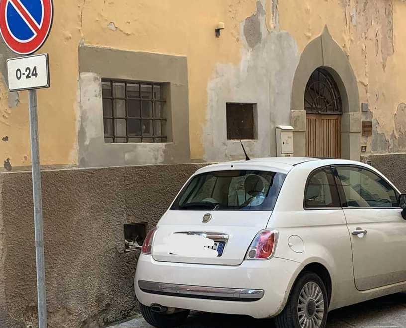 Pochi posti auto in centro storico Protesta il consigliere Fornino 