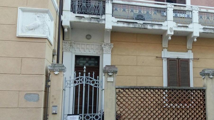 Dodici sindaci a Vivarelli «Quale idea di sanità ha?»