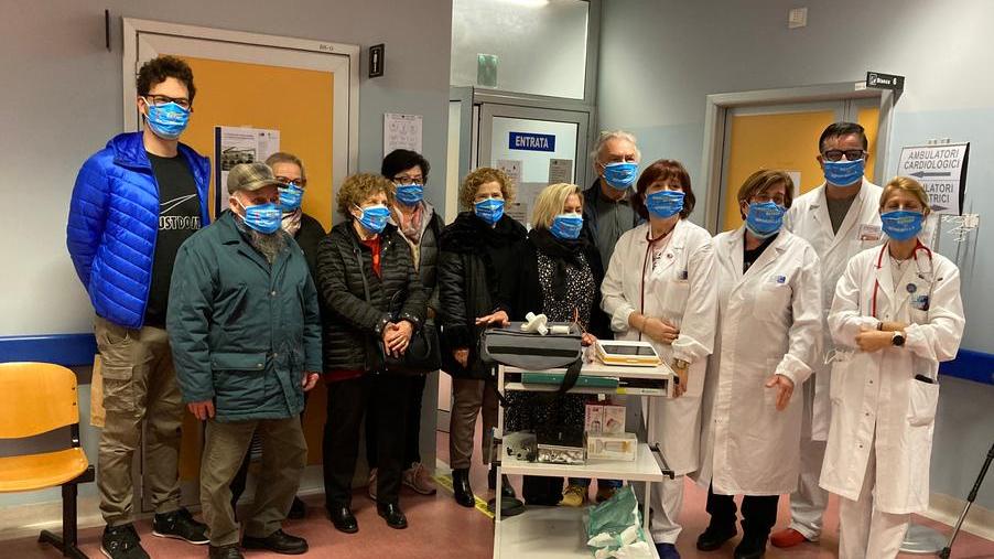 Uno spirometro donato al reparto di pediatria dal gruppo befanari