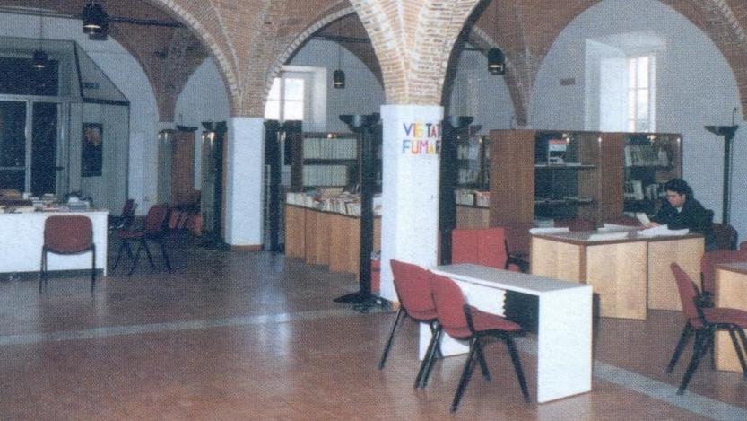Libri letti al telefono contro la solitudine degli anziani