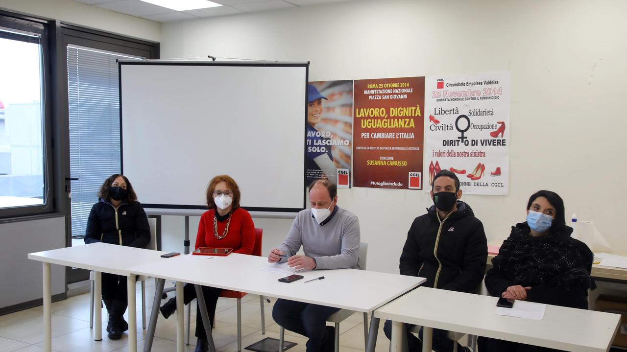 La conferenza stampa della Cgil (foto Sestini)