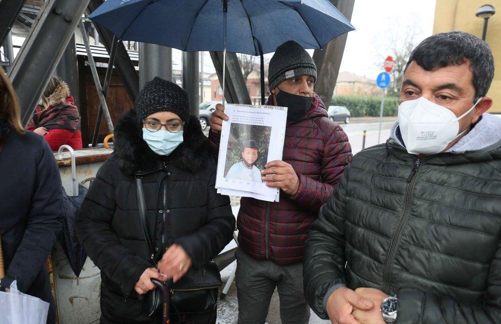 Un sit-in per dire basta alla via Emilia killer 