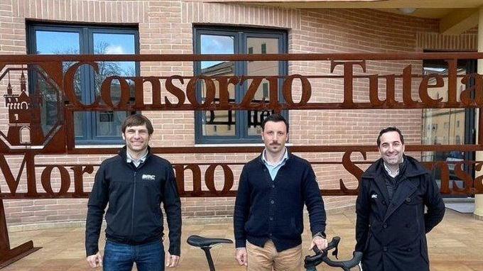 Il Morellino strega gli svizzeri Patto tra vino e due ruote