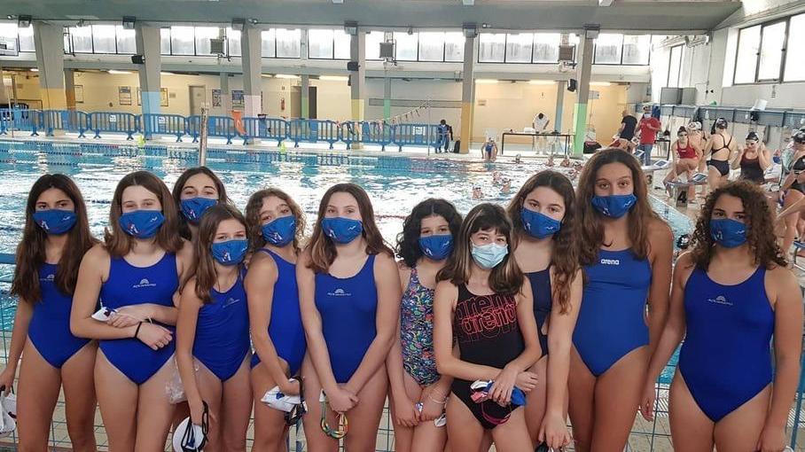 Un tuffo per 130 alla piscina Neri: Retti domina i 1500 stile libero
