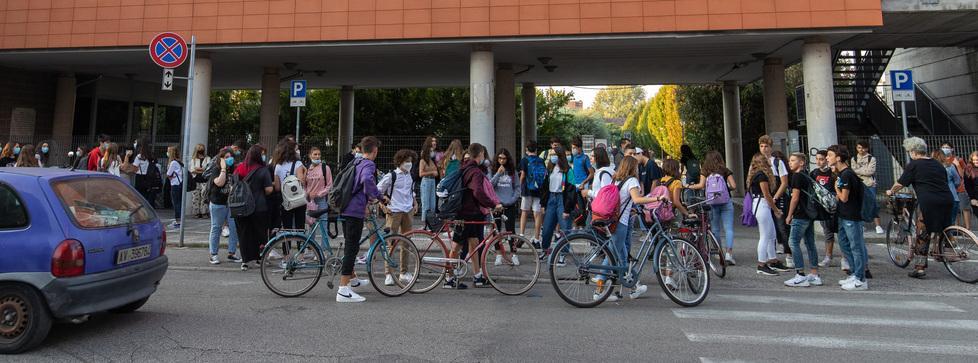 Liceo Ariosto e Copernico meno prime, ma iscritti al top 