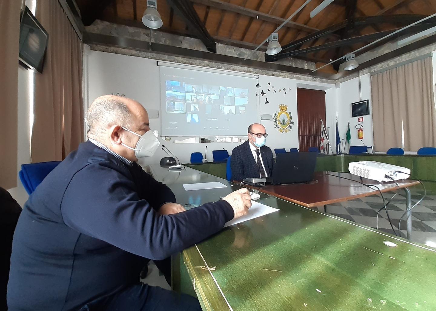 Casa di riposo, l’appello del sindaco 