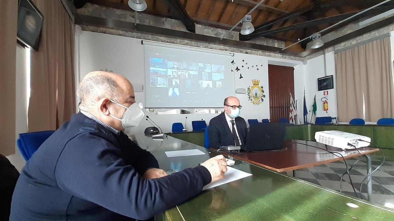 Casa di riposo, l’appello del sindaco