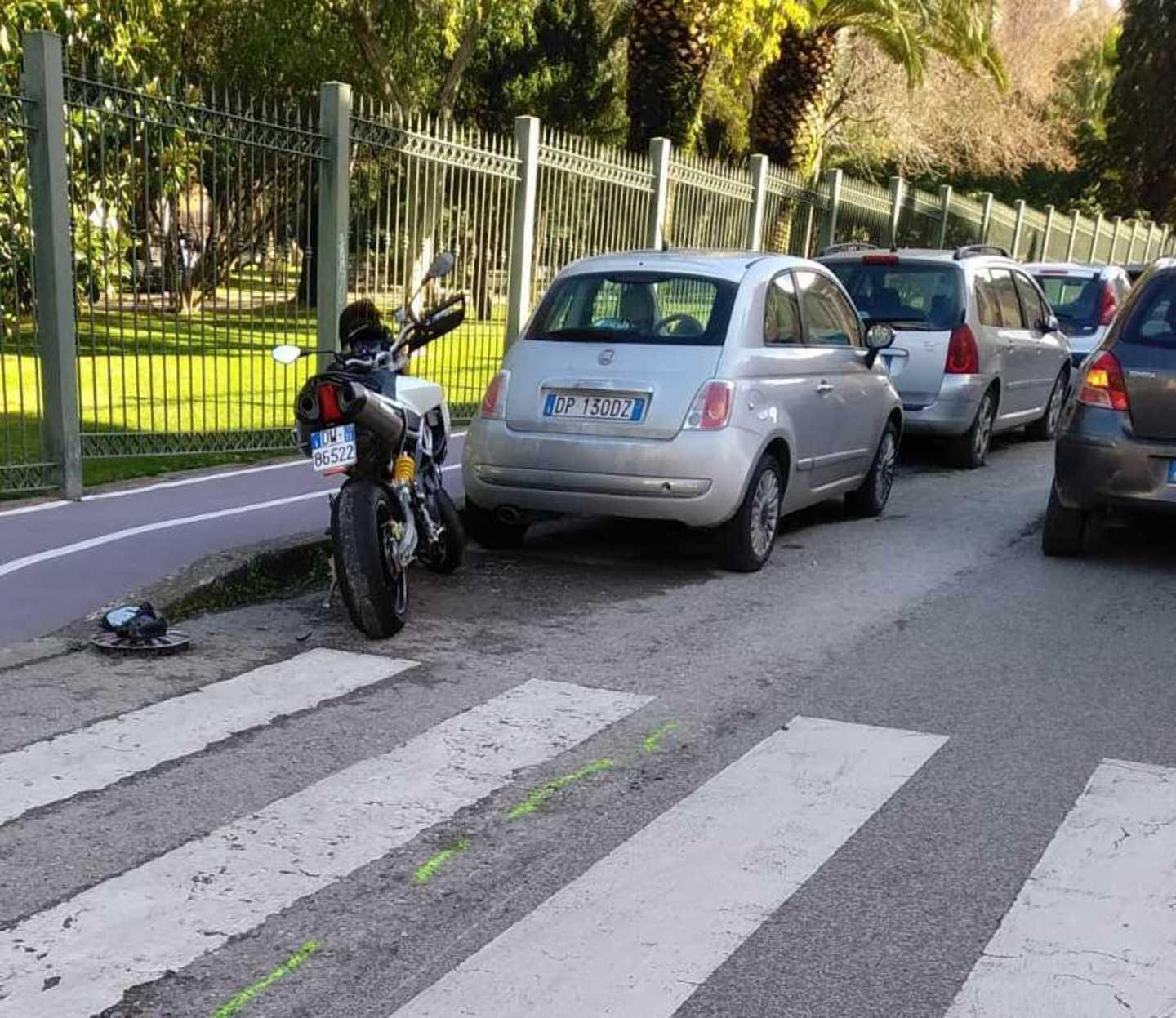 Centauro ferito in viale Mancini