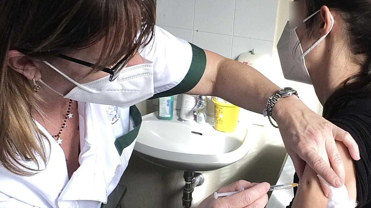 Medico positivo dopo il vaccino anti-Covid