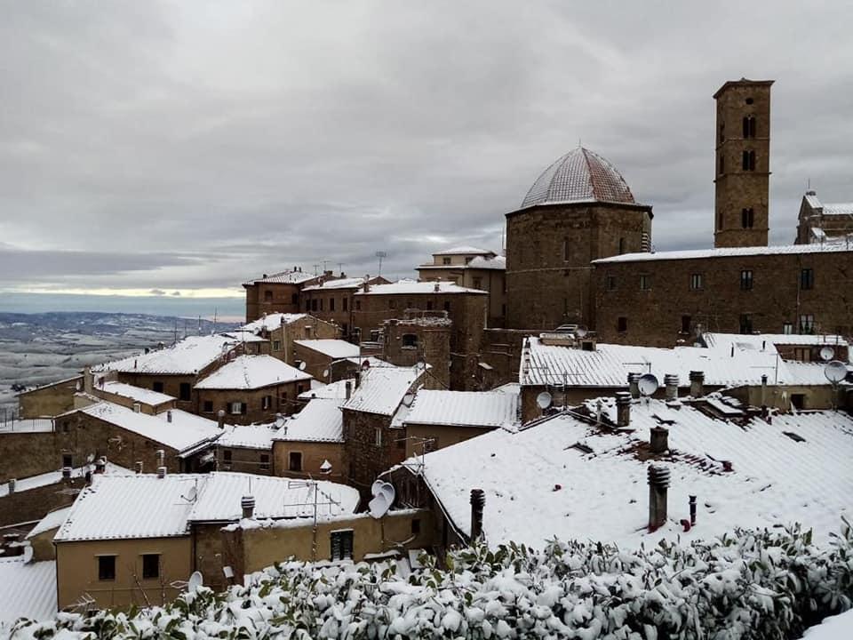 Volterra sotto alla neve (foto del sindaco, Giacomo Santi)