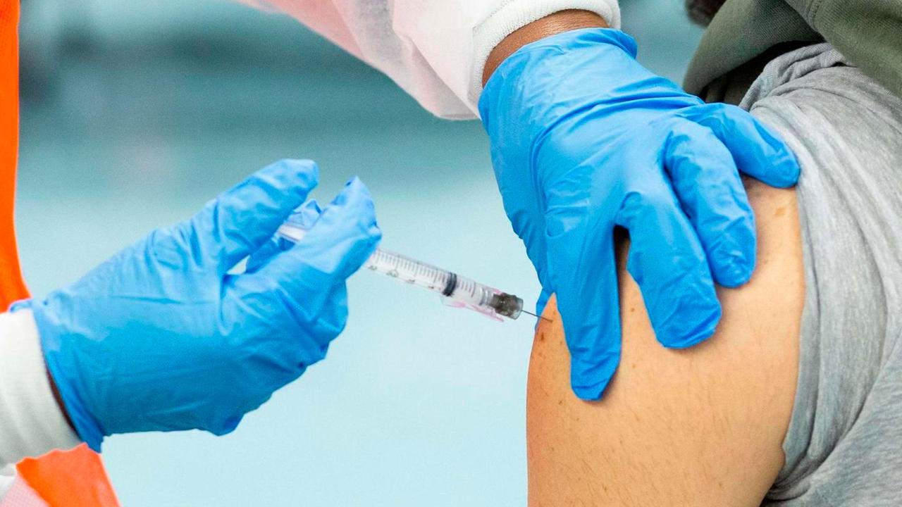 Scatta la vaccinazione nelle Rsa, sono 1.080 le dosi per 47 strutture