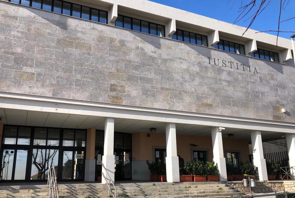 Nessun falso negli atti prosciolta cancelliera del tribunale di Tempio