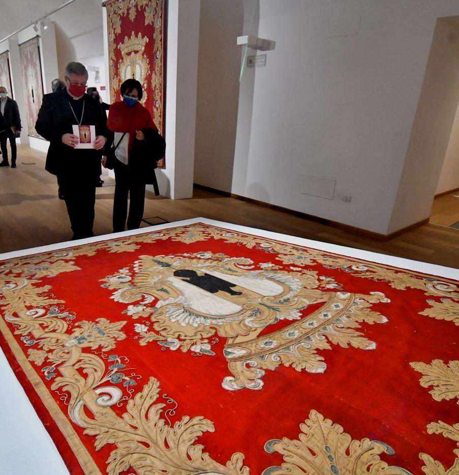 Gli stendardi della guerra lontana 