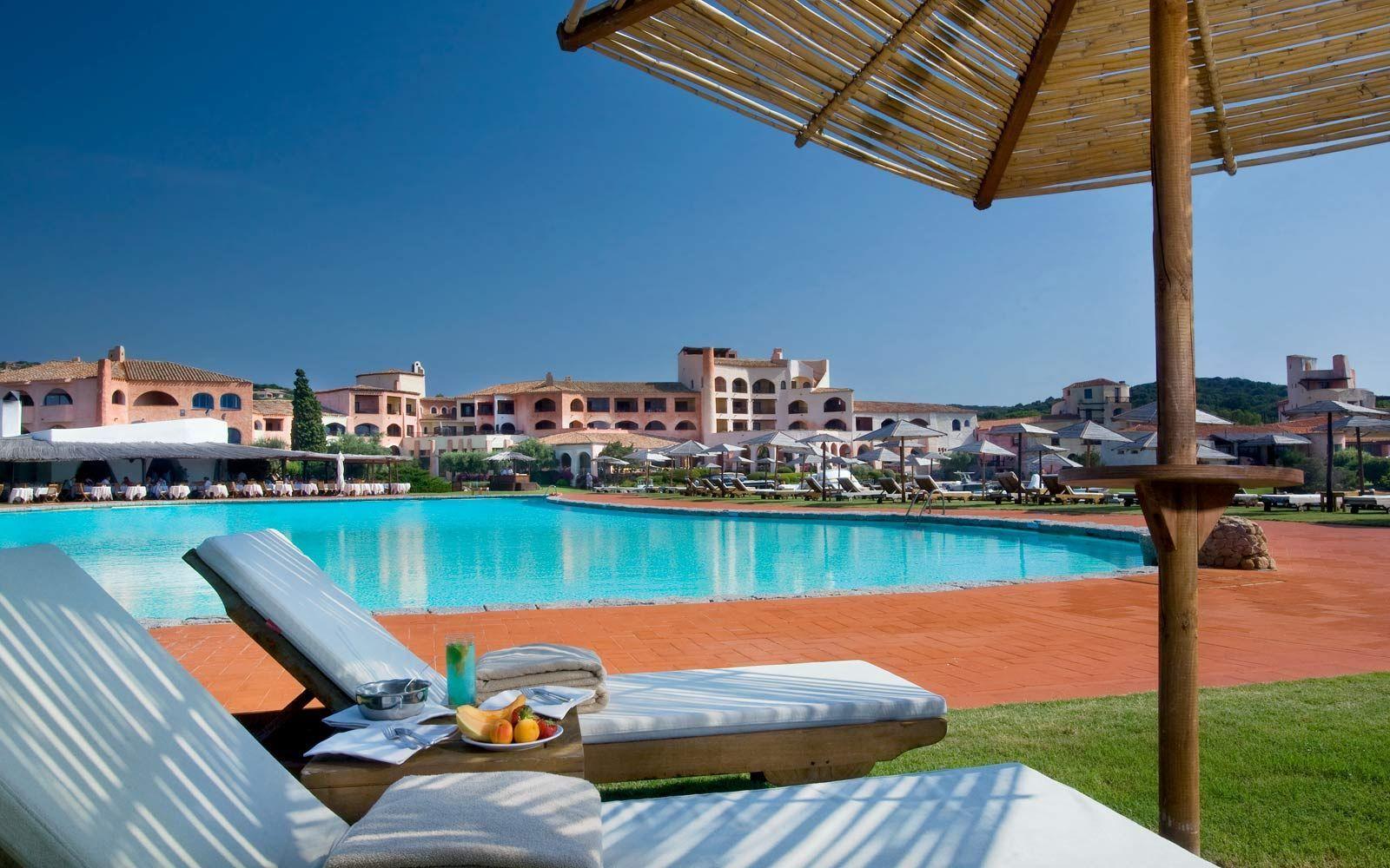 Turismo 2021 in Sardegna, richieste ville e grandi spazi: la vacanza si fa a distanza