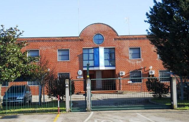 L'ottantenne non cade nella truffa e denuncia ai carabinieri di Codigoro