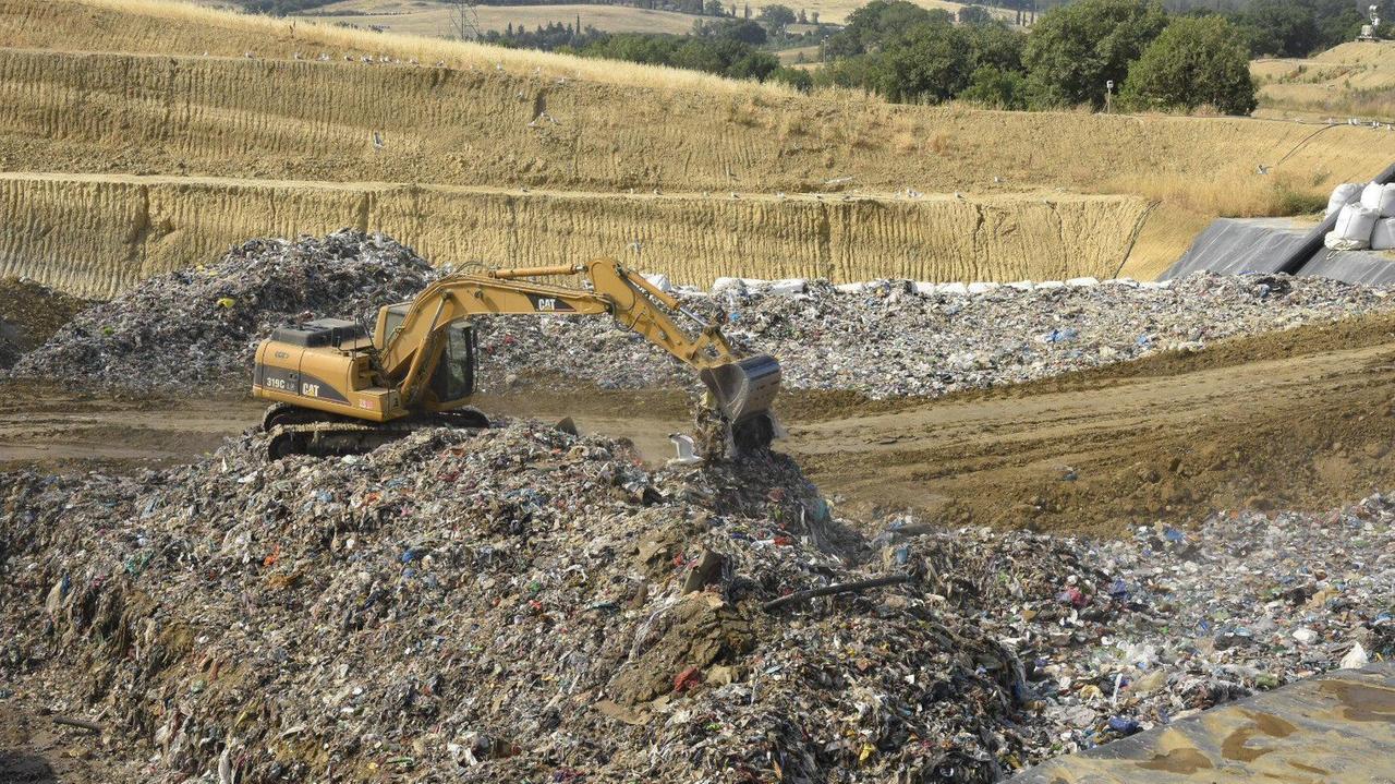 La discarica di Cannicci in una foto d’archivio