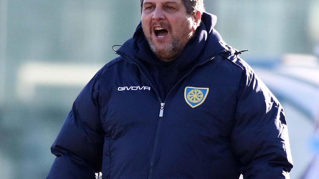 Carrarese, continua il momento no: battuta in casa 2-1 dal Lecco