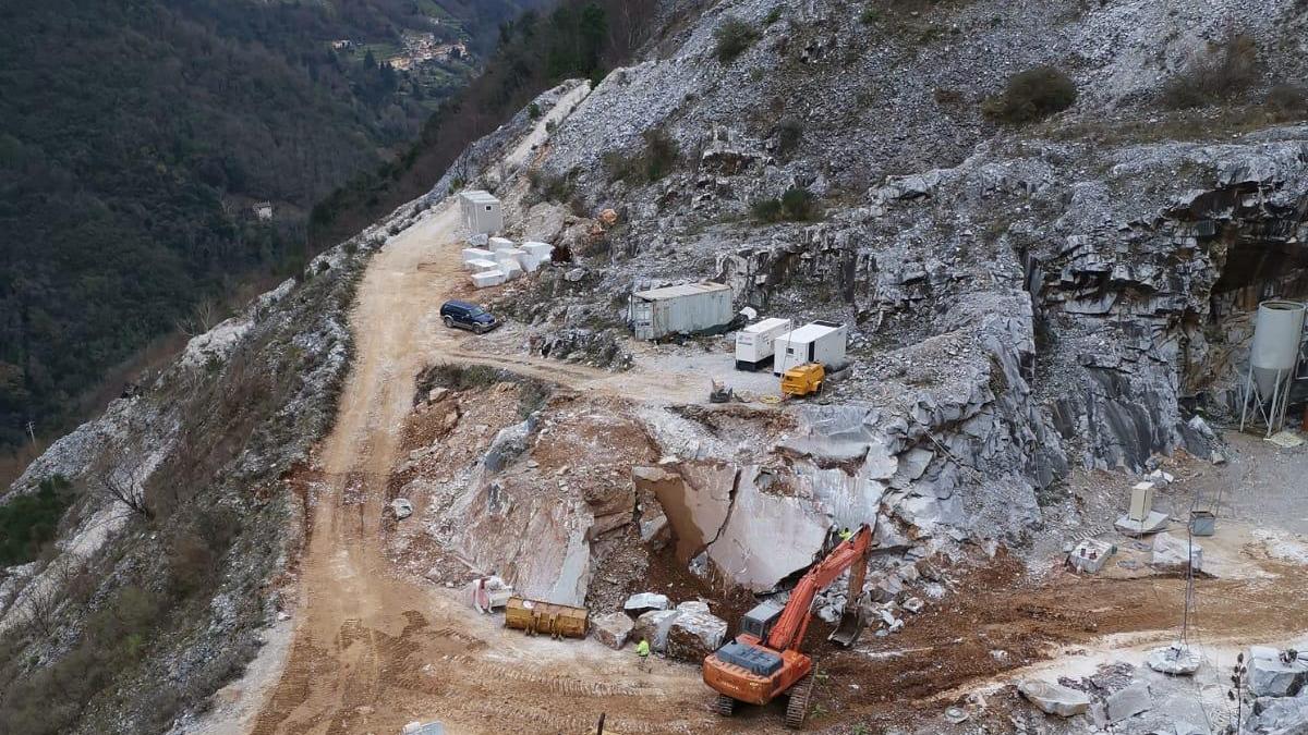La cava sopra il Mediceo e l'inchiesta sui diamanti