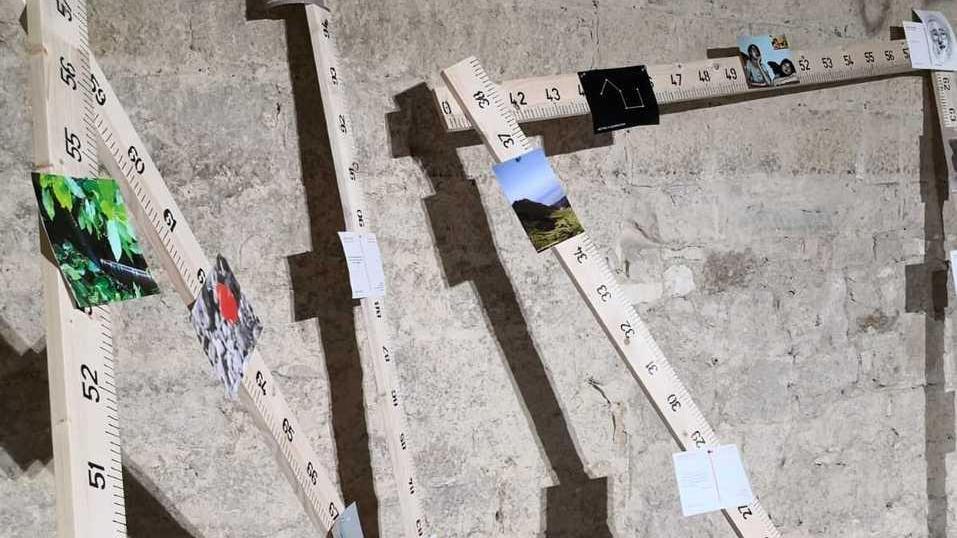 L’arte azzera le distanze ma resta “vittima” della zona arancio