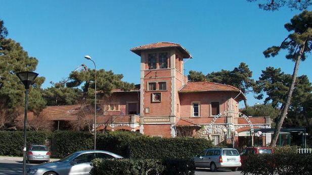 Trammino, un piano di recupero per la stazione di Tirrenia