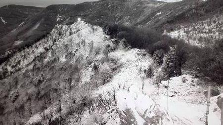 Neve sul Serra arriva lo stop al transito delle auto