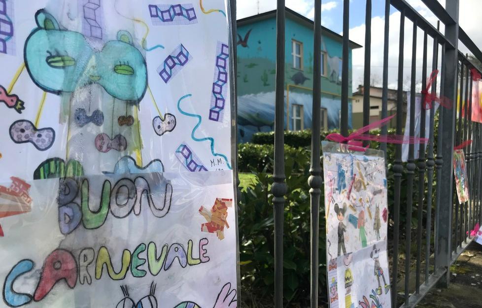 Orentano non rinuncia al Carnevale i disegni dei bimbi colorano il paese 