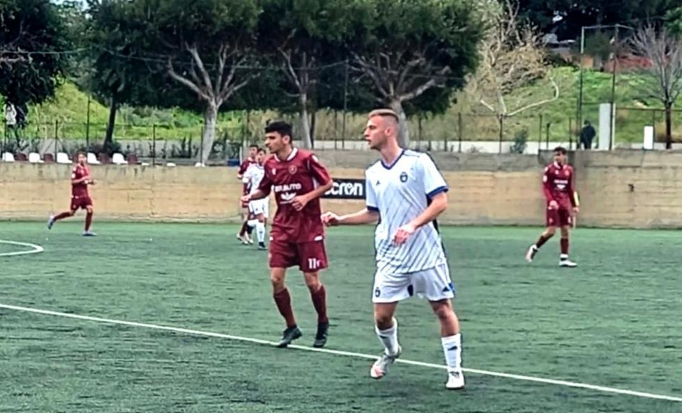 Super Hanxhari, Reggina battuta a domicilio