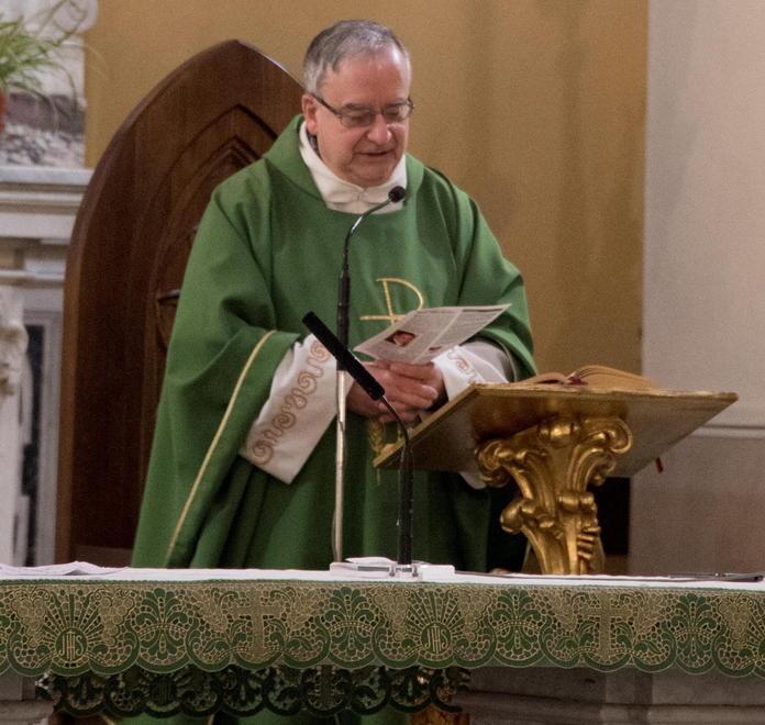 Alla messa del giorno dopo tra i ricordi dei parrocchiani
